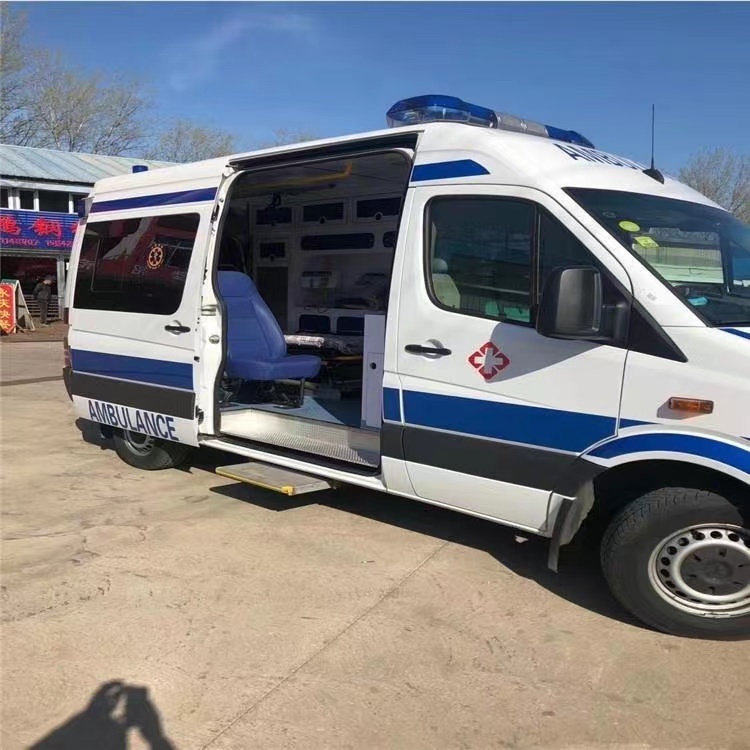 八步私人长途救护车出租转院回家